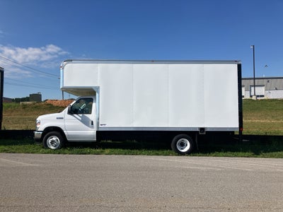 2026 Ford E-450 Super Duty E-450 DRW