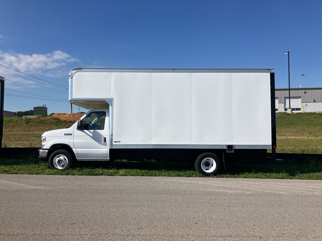 2026 Ford E-450 Super Duty E-450 DRW