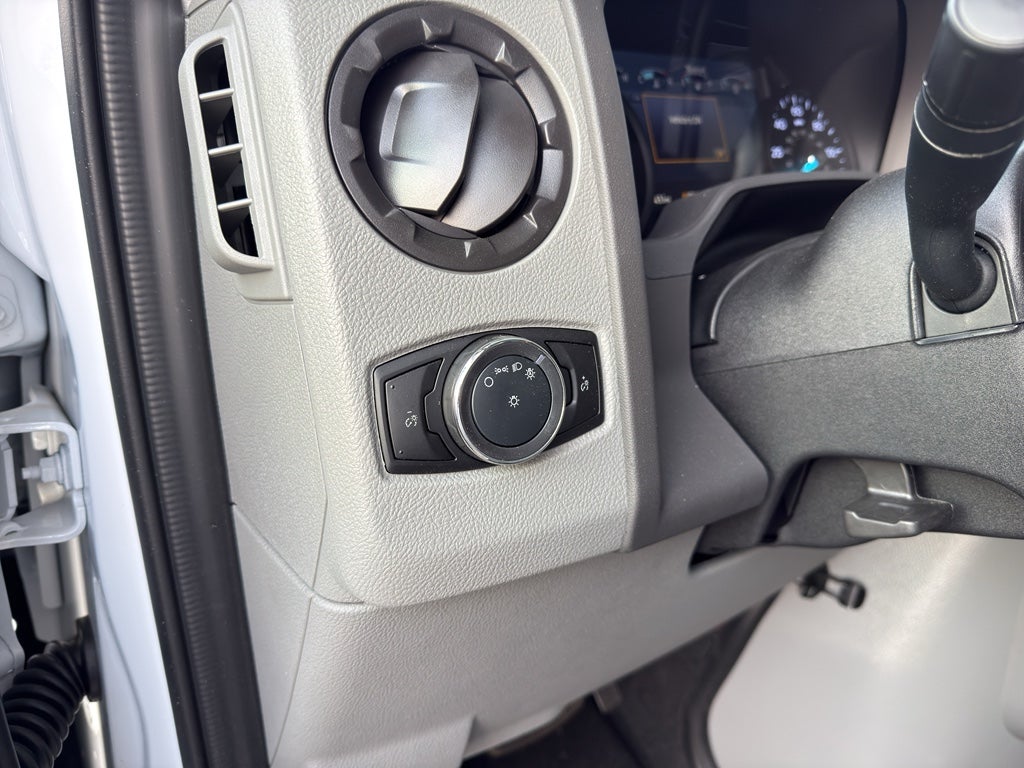 2026 Ford E-450 Super Duty E-450 DRW