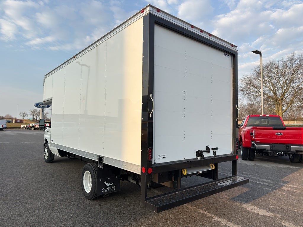 2026 Ford E-450 Super Duty E-450 DRW