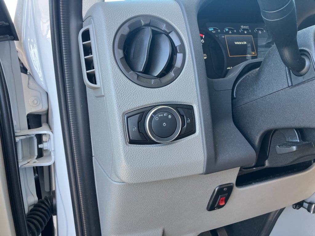 2026 Ford E-450 Super Duty E-450 DRW
