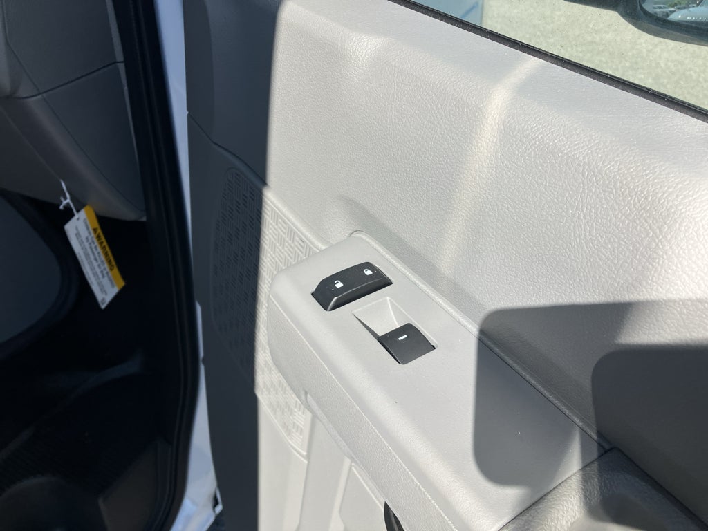 2026 Ford E-450 Super Duty E-450 DRW