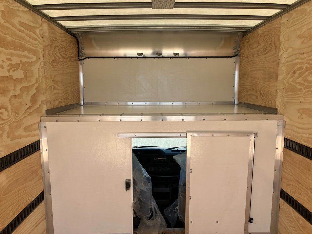 2026 Ford E-450 Super Duty E-450 DRW