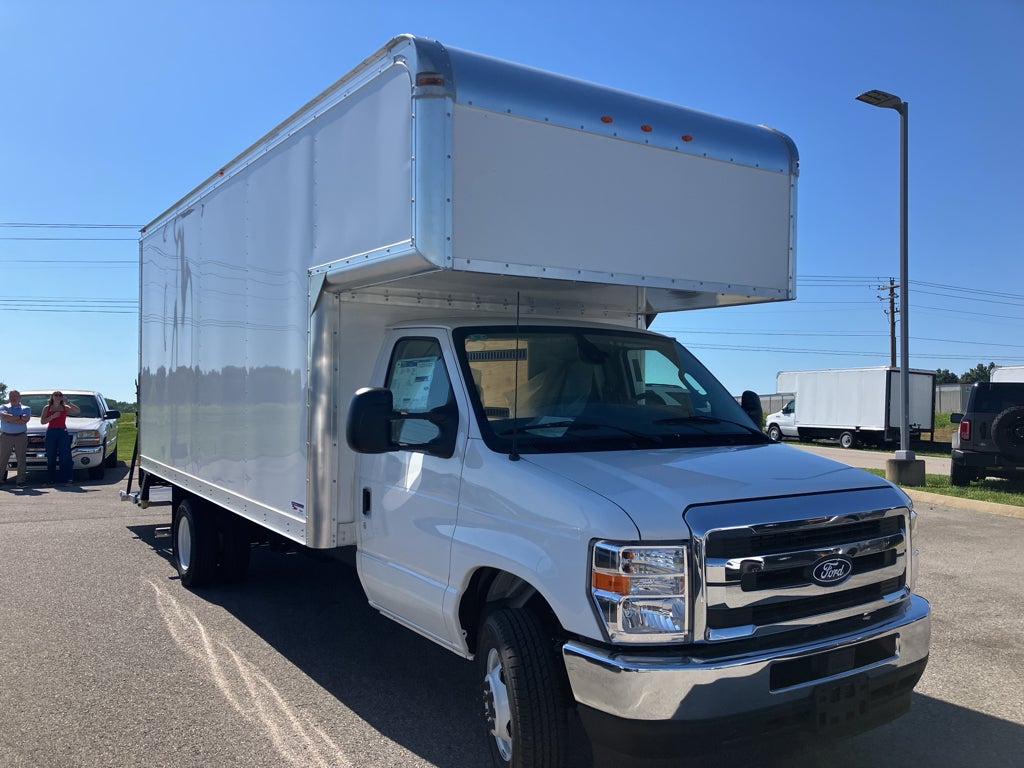 2026 Ford E-450 Super Duty E-450 DRW