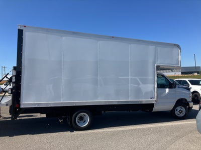 2026 Ford E-450 Super Duty E-450 DRW