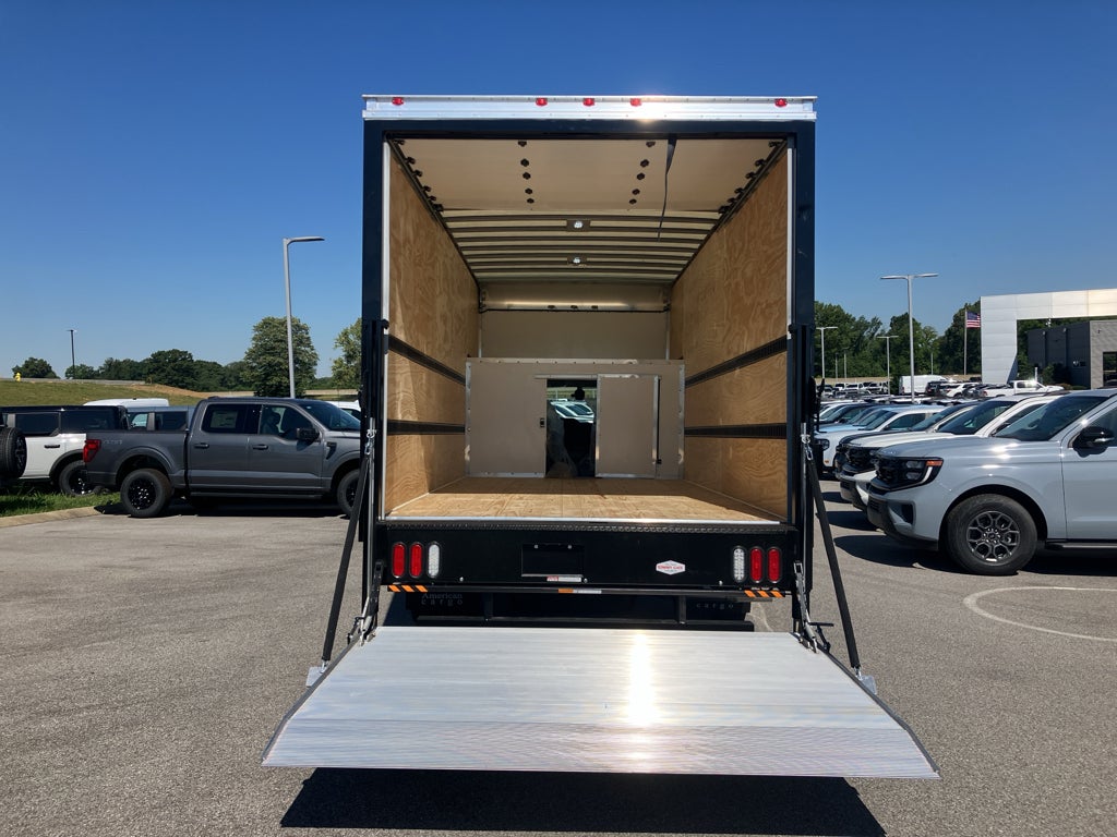 2026 Ford E-450 Super Duty E-450 DRW