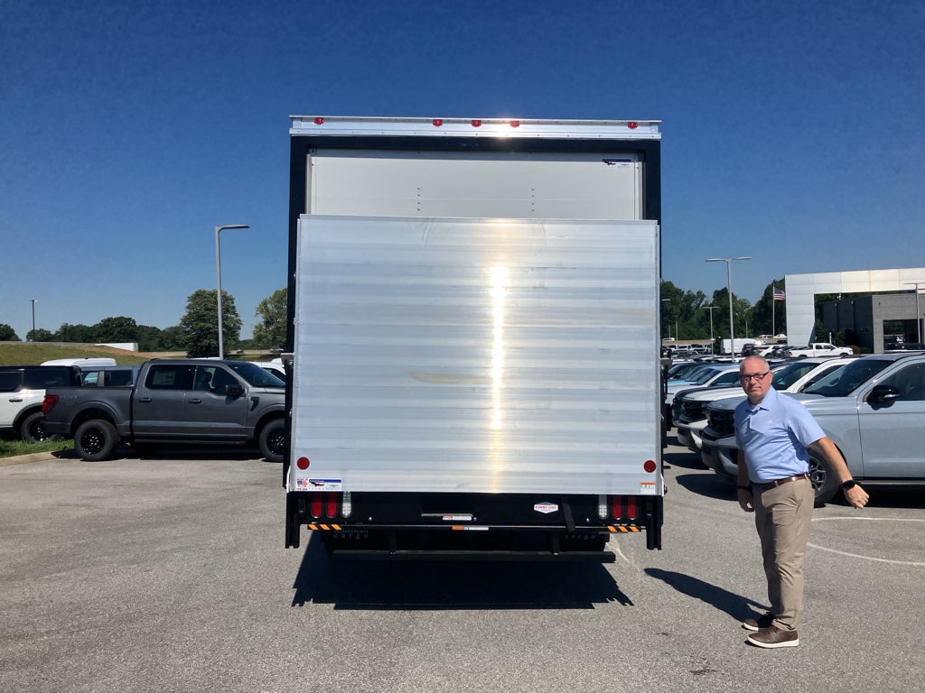 2026 Ford E-450 Super Duty E-450 DRW