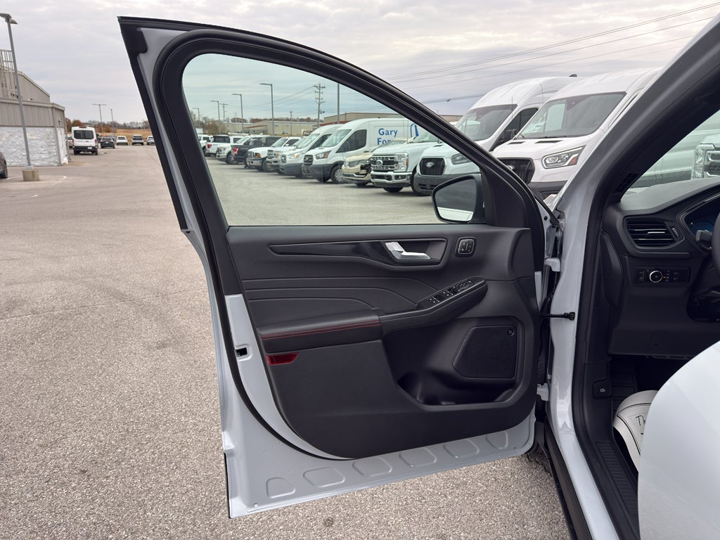 2026 Ford Escape ST-Line Select