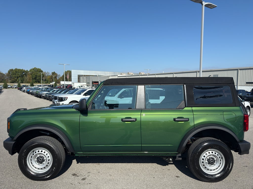 2025 Ford Bronco Base