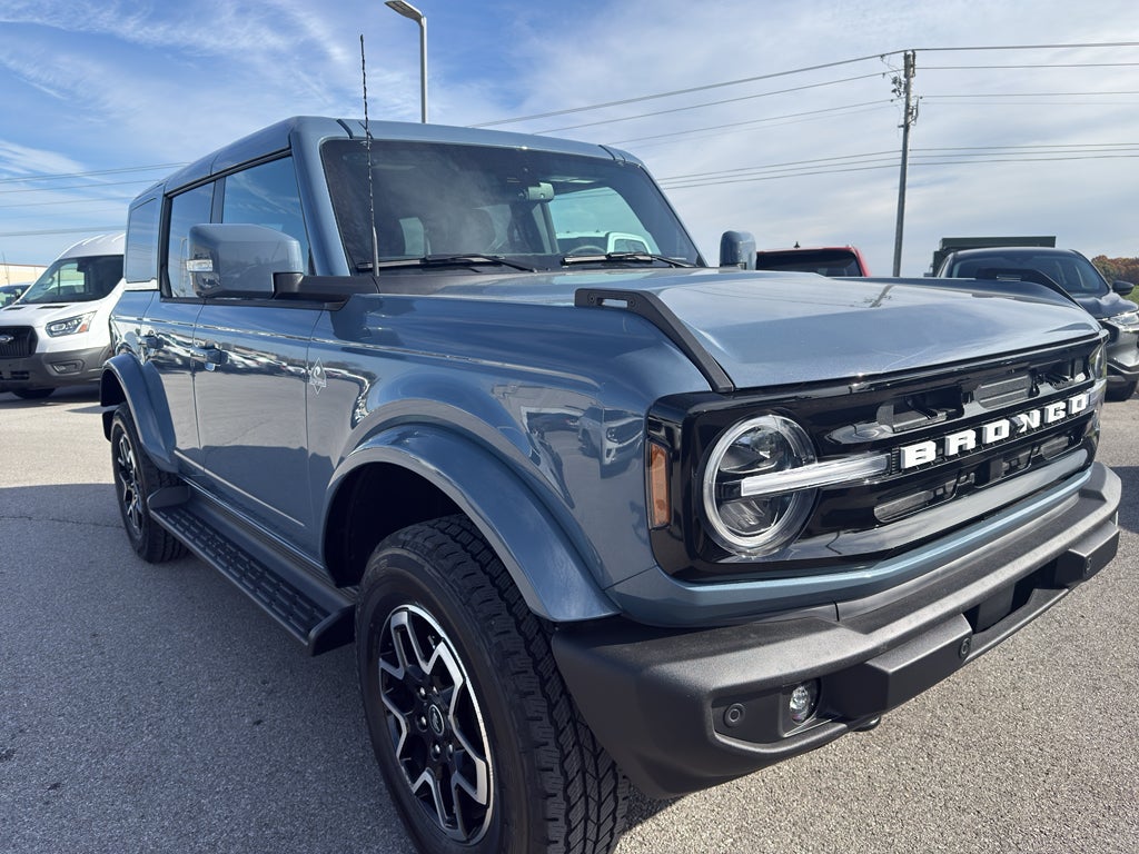 2025 Ford Bronco Outer Banks®