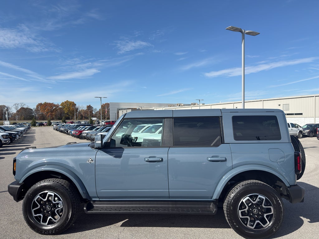 2025 Ford Bronco Outer Banks®
