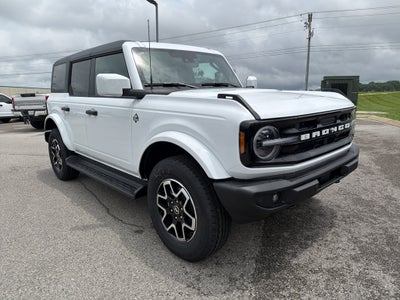 2026 Ford Bronco Outer Banks®