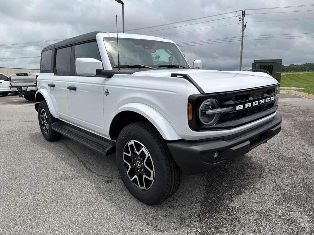 2026 Ford Bronco Outer Banks®