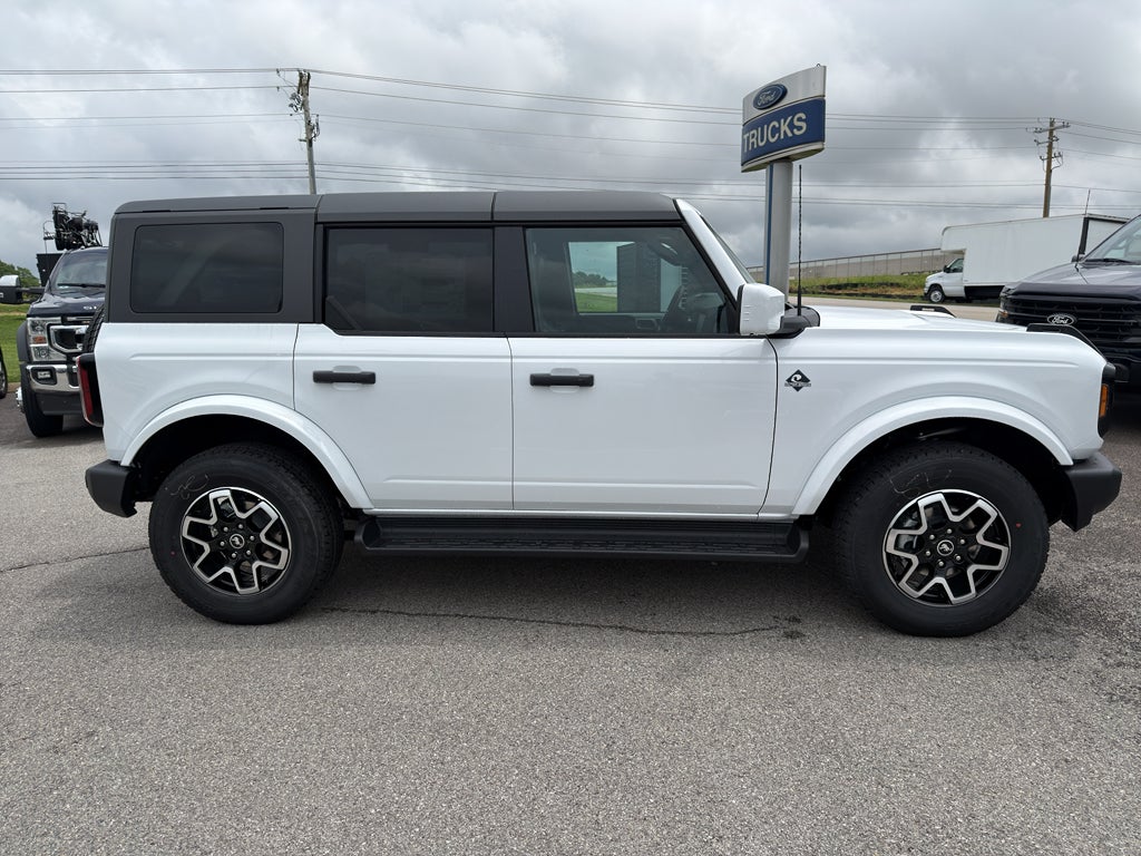2026 Ford Bronco Outer Banks®