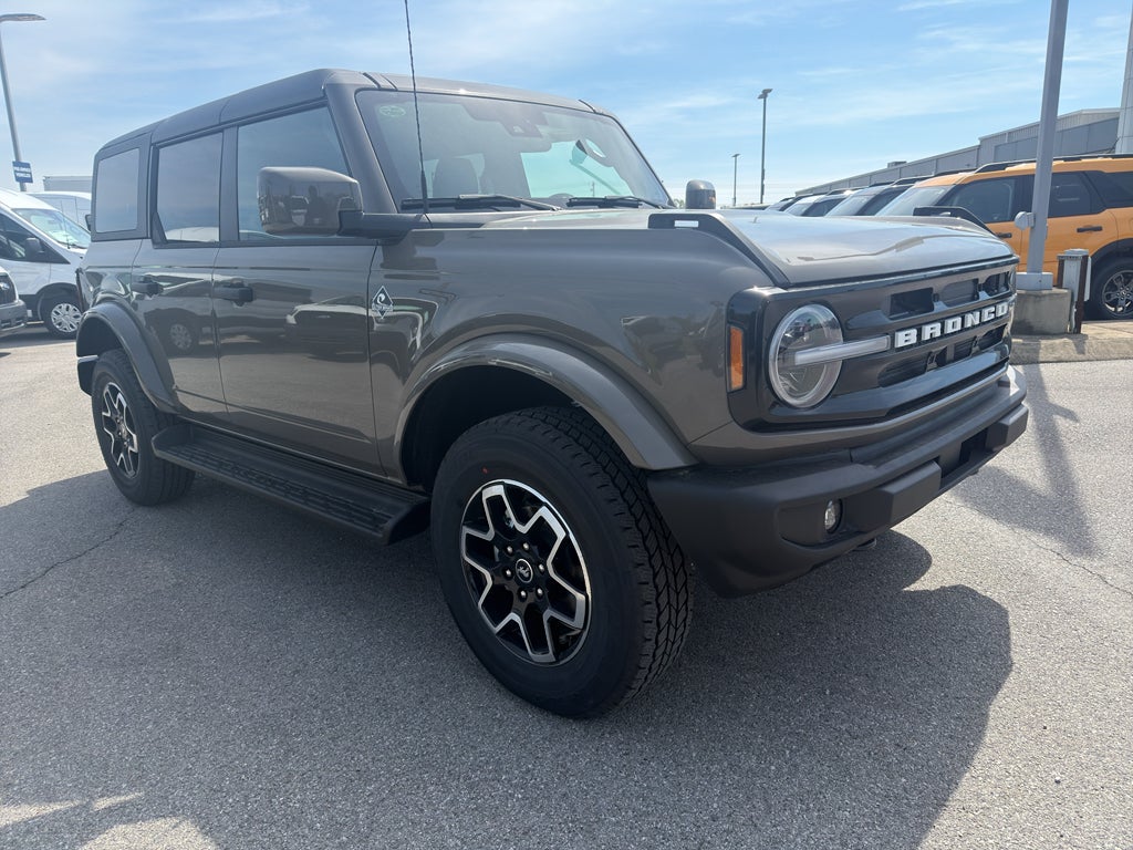 2026 Ford Bronco Outer Banks®
