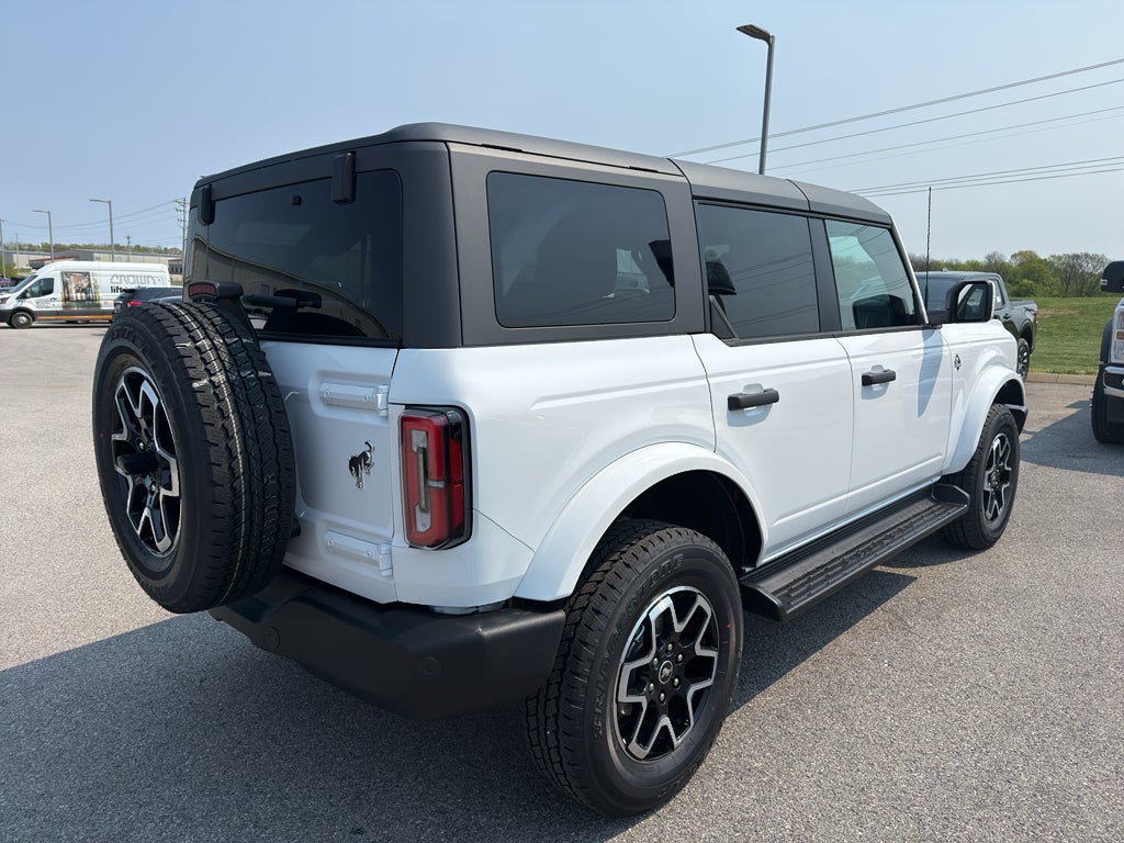 2026 Ford Bronco Outer Banks®