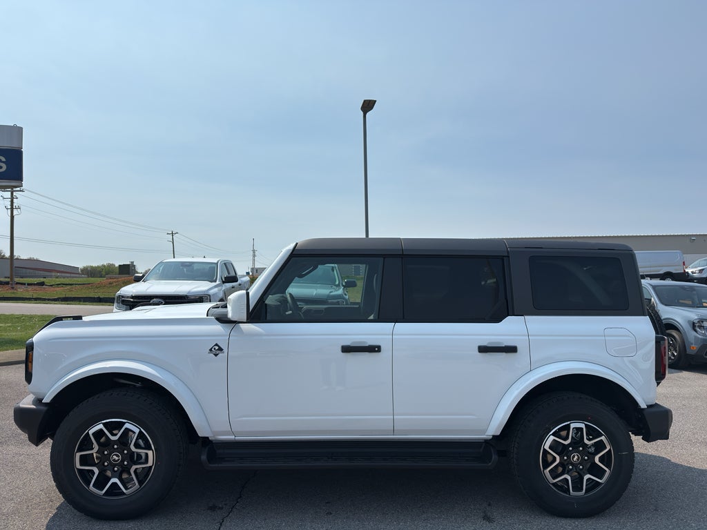 2026 Ford Bronco Outer Banks®