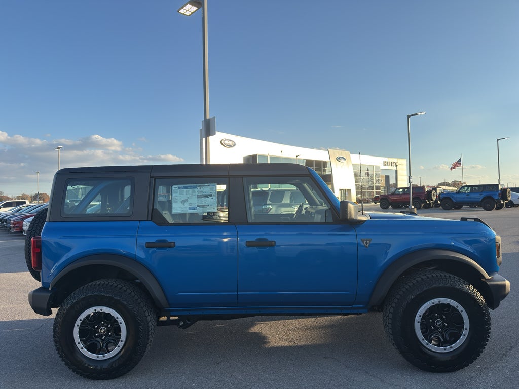 2025 Ford Bronco Base