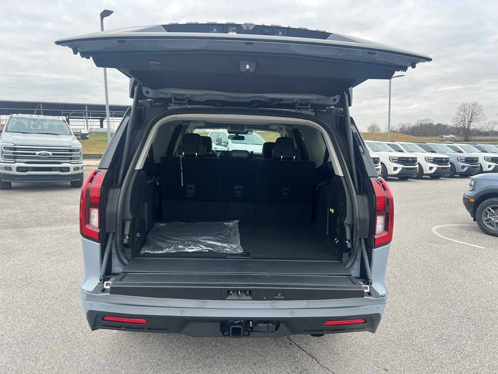 2025 Ford Expedition MAX Active MAX