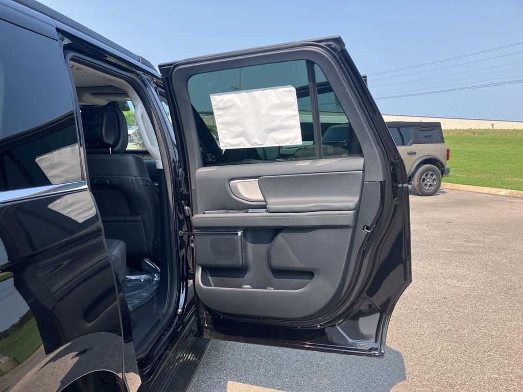 2027 Ford Expedition MAX MAX Active