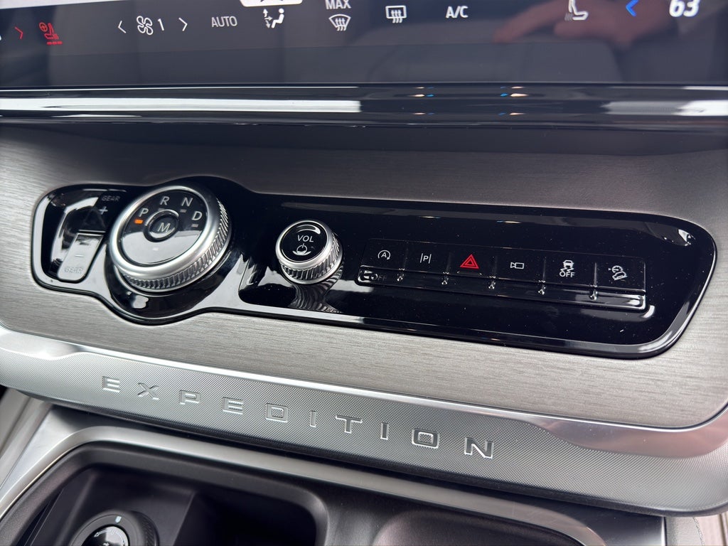 2026 Ford Expedition MAX MAX Platinum®