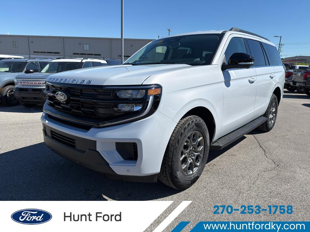 2026 Ford Expedition Active's photo