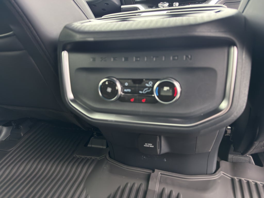 2026 Ford Expedition Platinum®