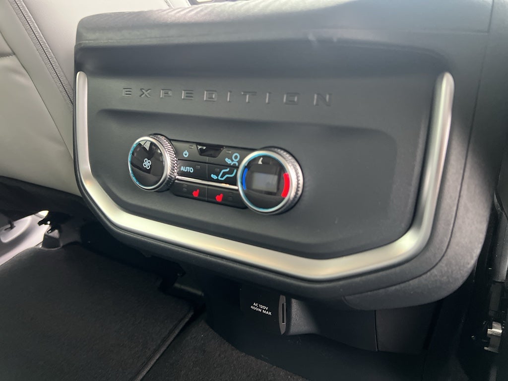 2026 Ford Expedition Platinum®