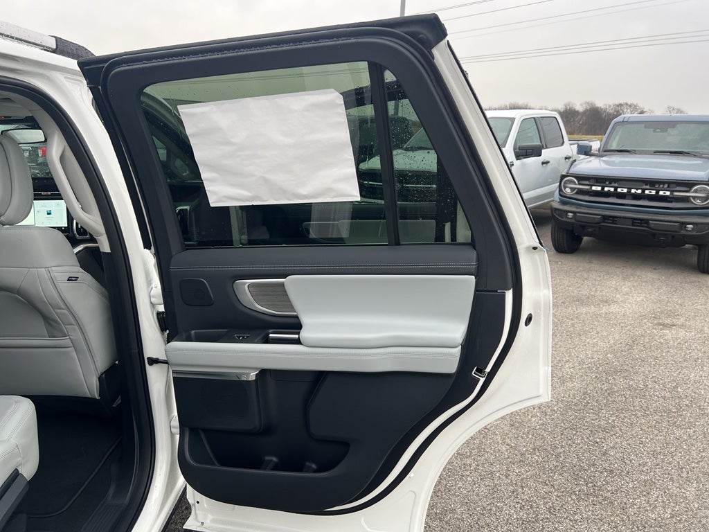 2026 Ford Expedition Platinum®