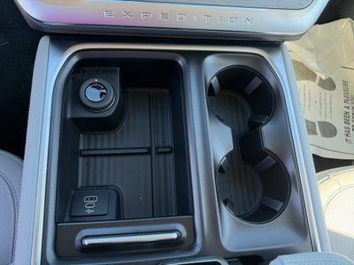 2026 Ford Expedition Platinum®