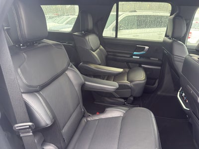 2025 Ford Expedition Platinum®