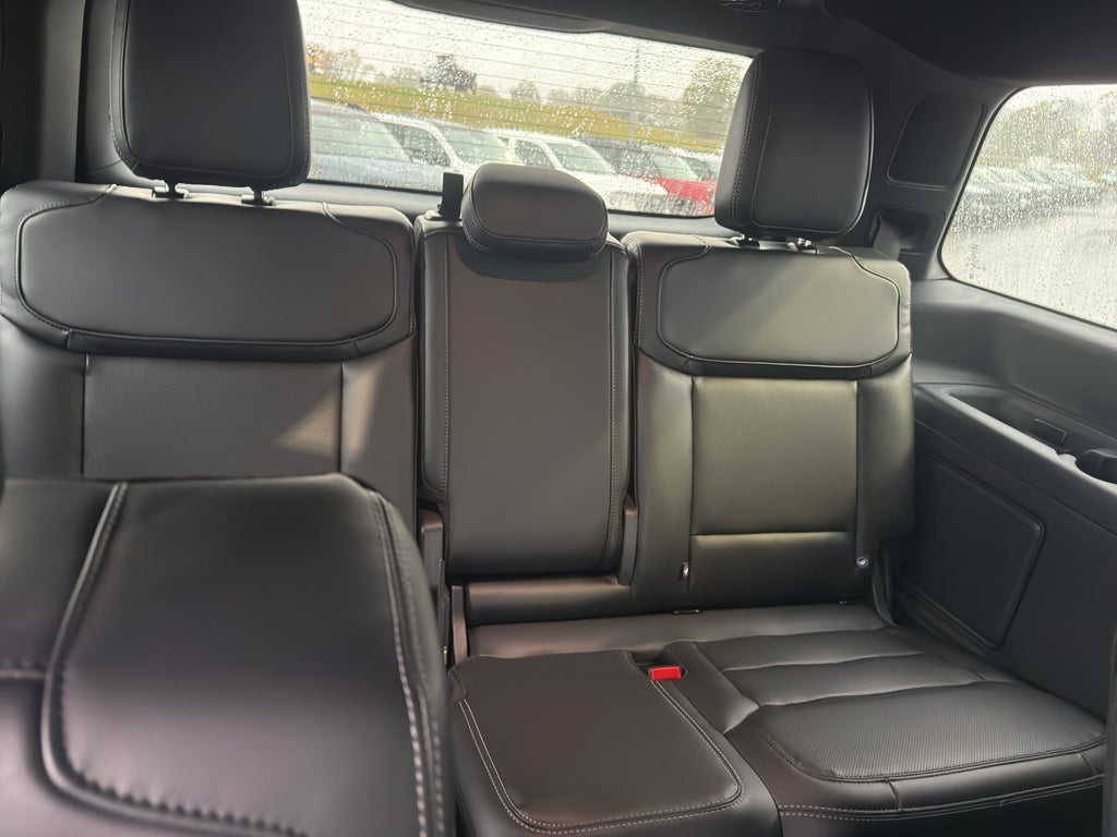 2025 Ford Expedition Platinum®