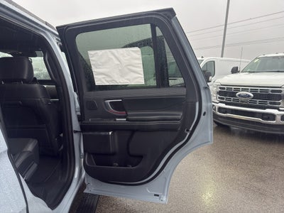 2025 Ford Expedition Platinum®