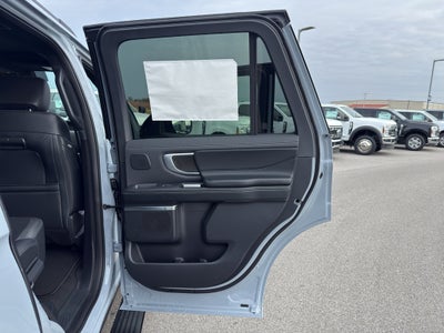 2025 Ford Expedition Platinum®