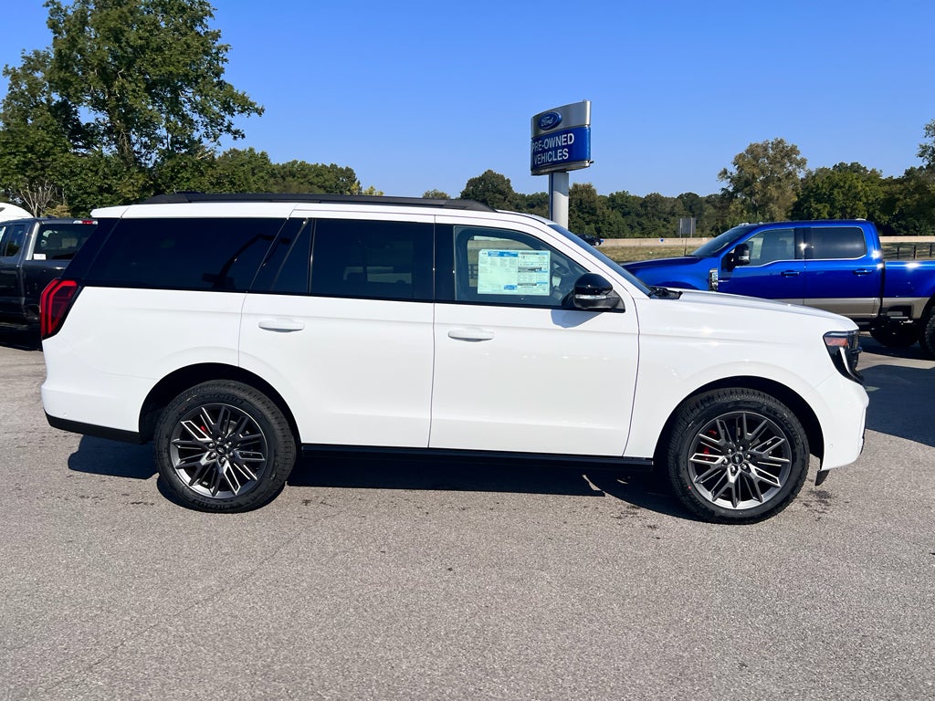 2025 Ford Expedition Platinum®