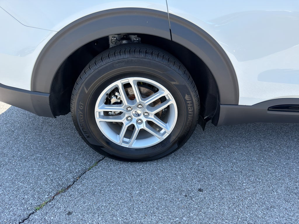 2026 Ford Explorer Active - Photo 35