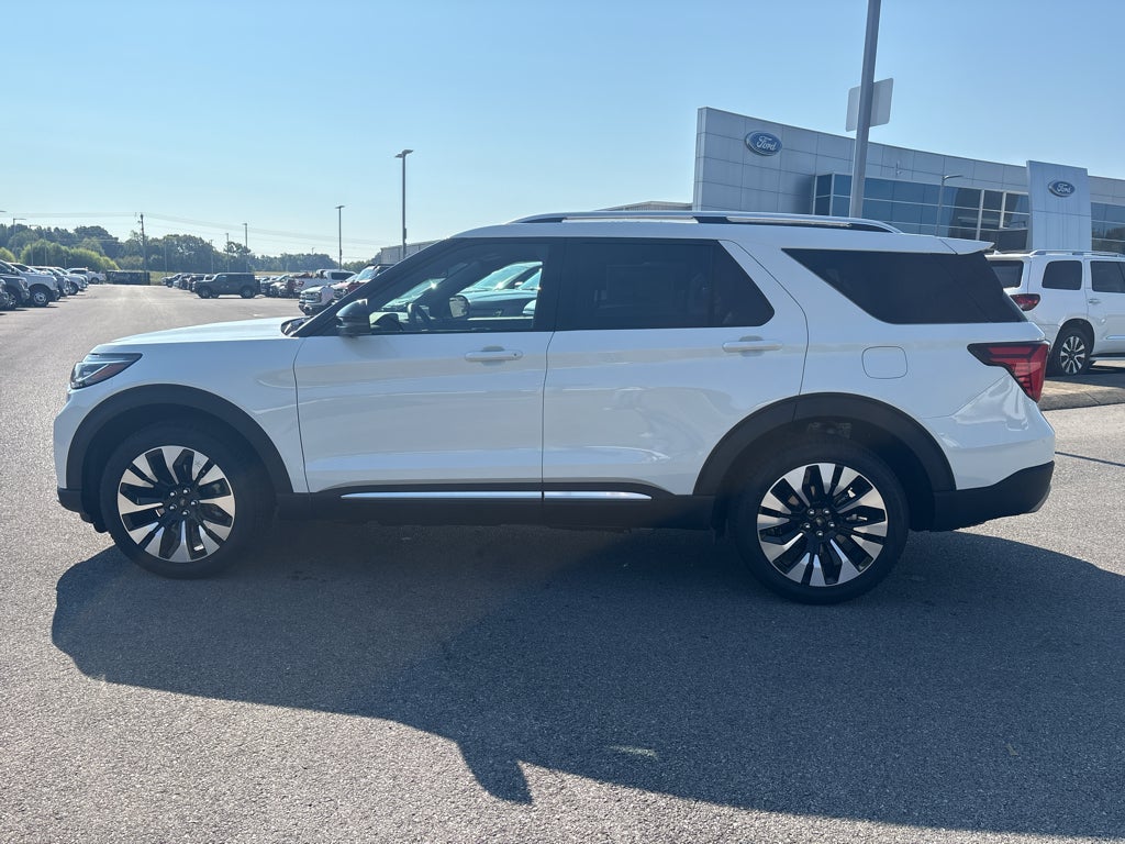2027 Ford Explorer 4DR 4WD PLTNM
