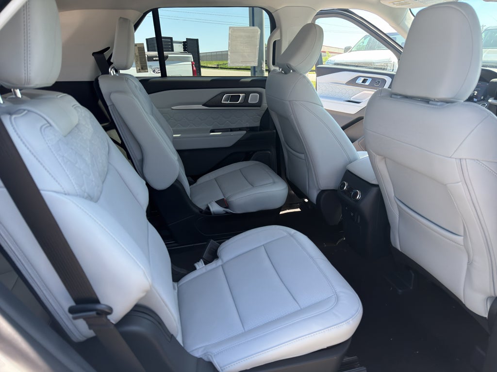 2026 Ford Explorer Platinum™