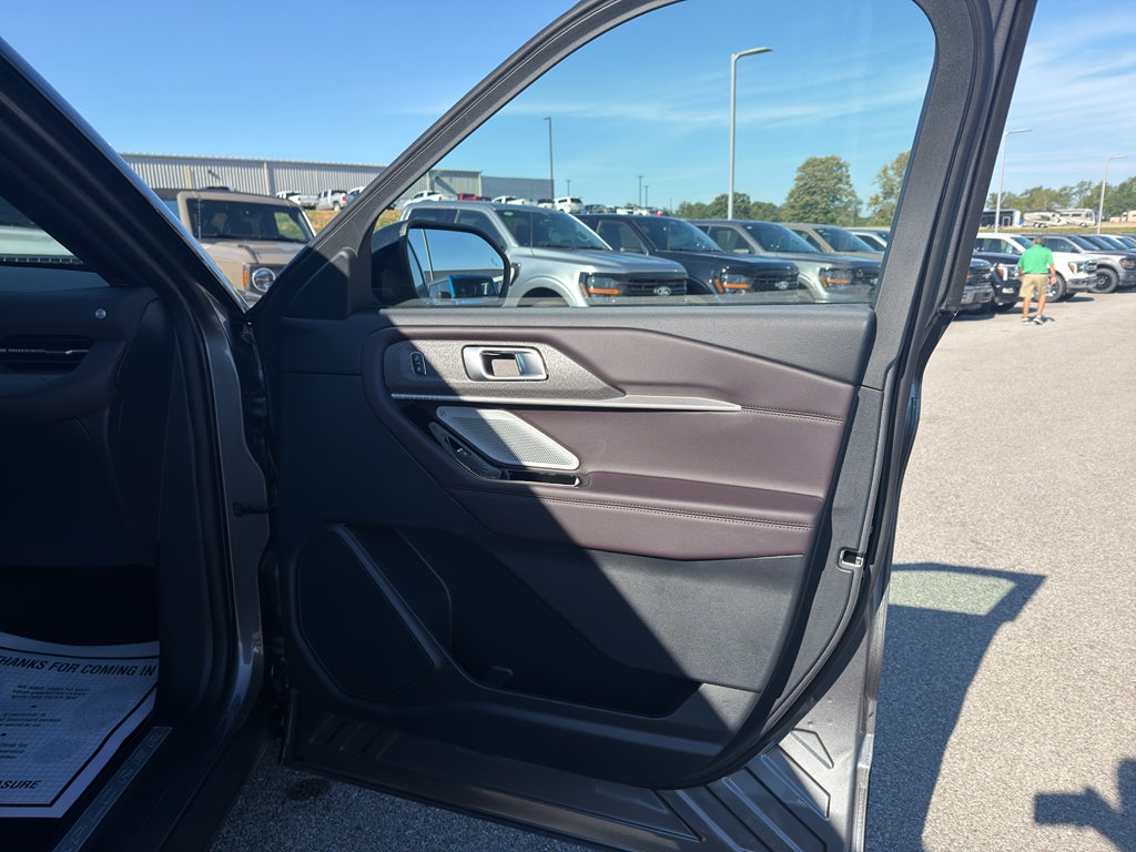 2026 Ford Explorer Platinum™