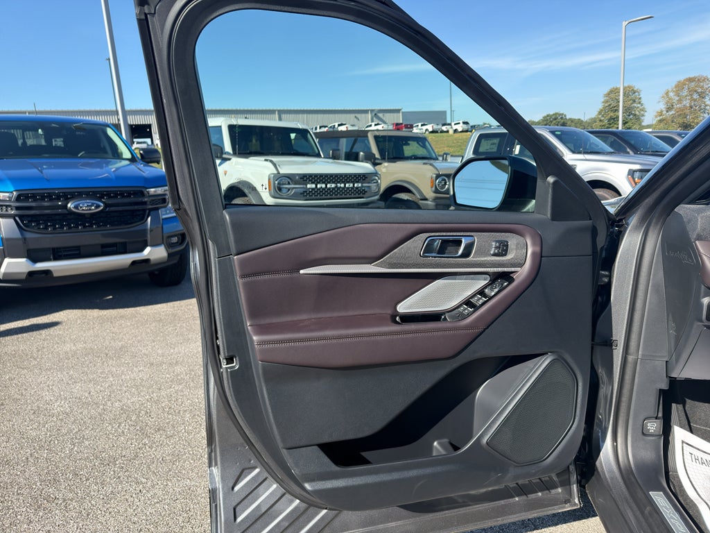 2026 Ford Explorer Platinum™