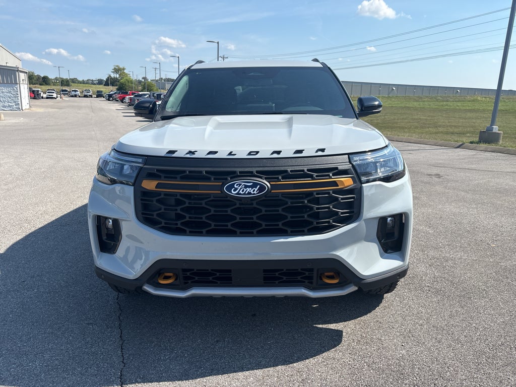 2027 Ford Explorer 4DR AWD TREMOR