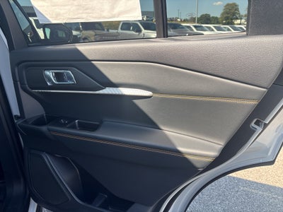 2027 Ford Explorer 4DR AWD TREMOR