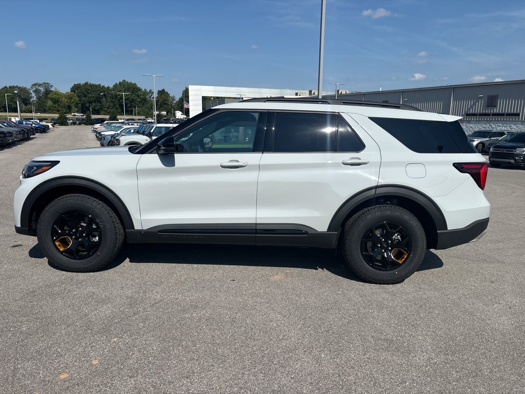 2027 Ford Explorer 4DR AWD TREMOR