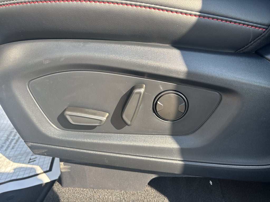 2027 Ford Explorer 4DR 4WD ST-LINE