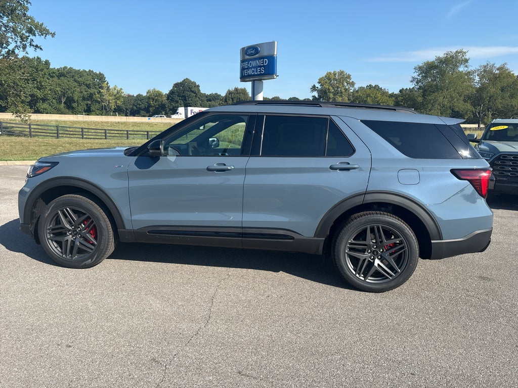 2027 Ford Explorer 4DR 4WD ST-LINE