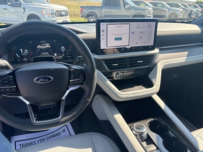 2027 Ford Explorer 4DR 4WD PLTNM