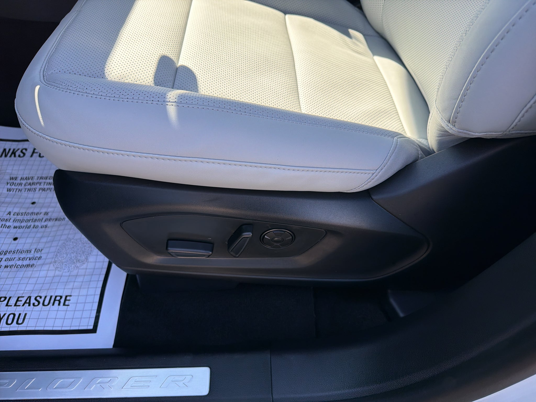 2027 Ford Explorer Platinum™