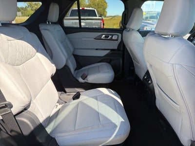 2027 Ford Explorer Platinum™