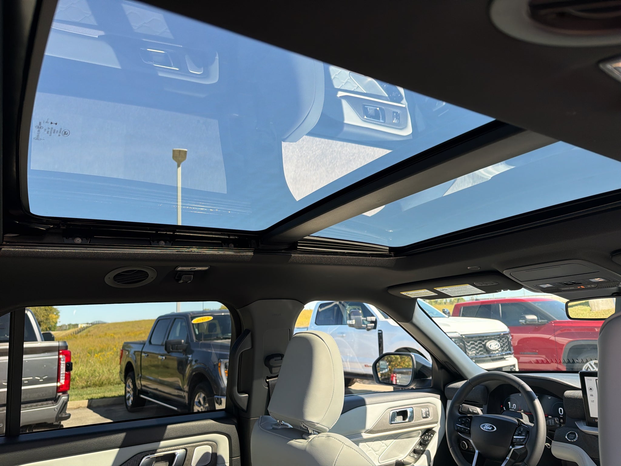 2027 Ford Explorer Platinum™