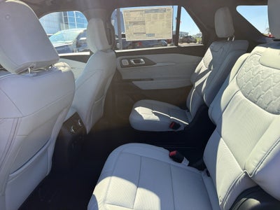 2027 Ford Explorer Platinum™